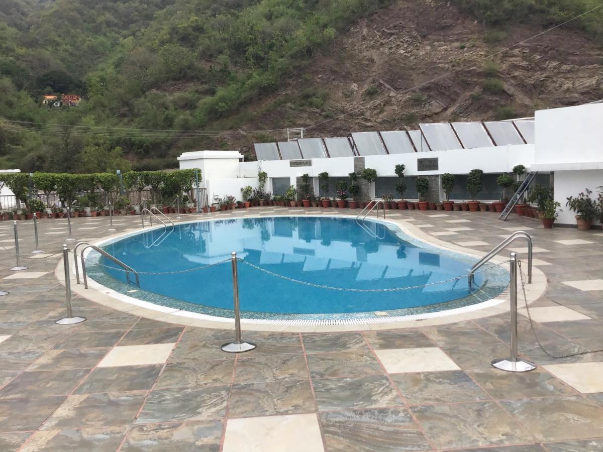 Timber Trail Base Resort - At The Foothills Of Adventure Parwanoo ภายนอก รูปภาพ
